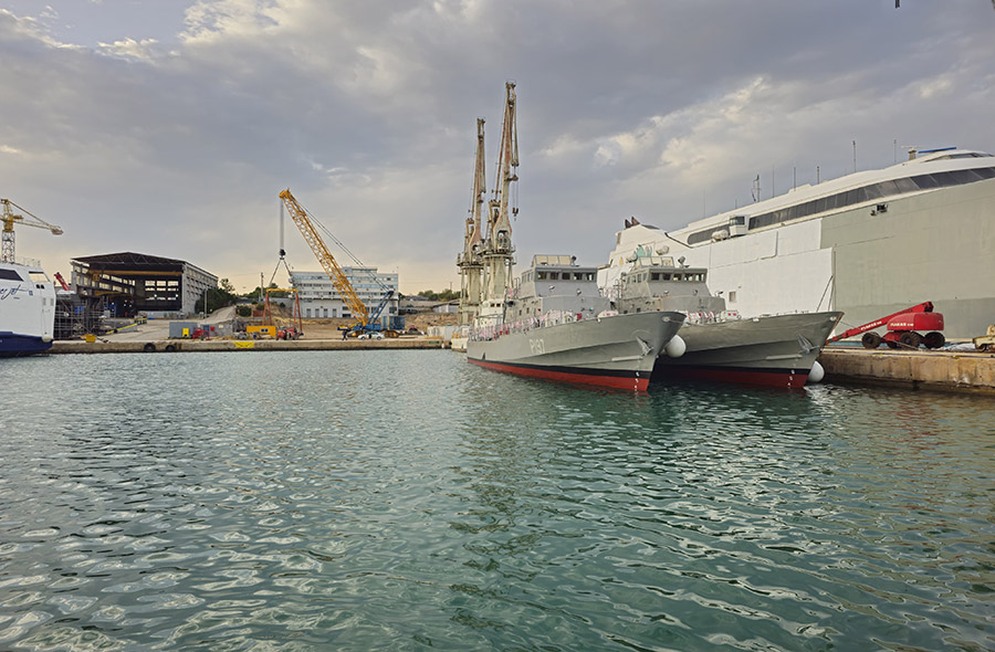naval09