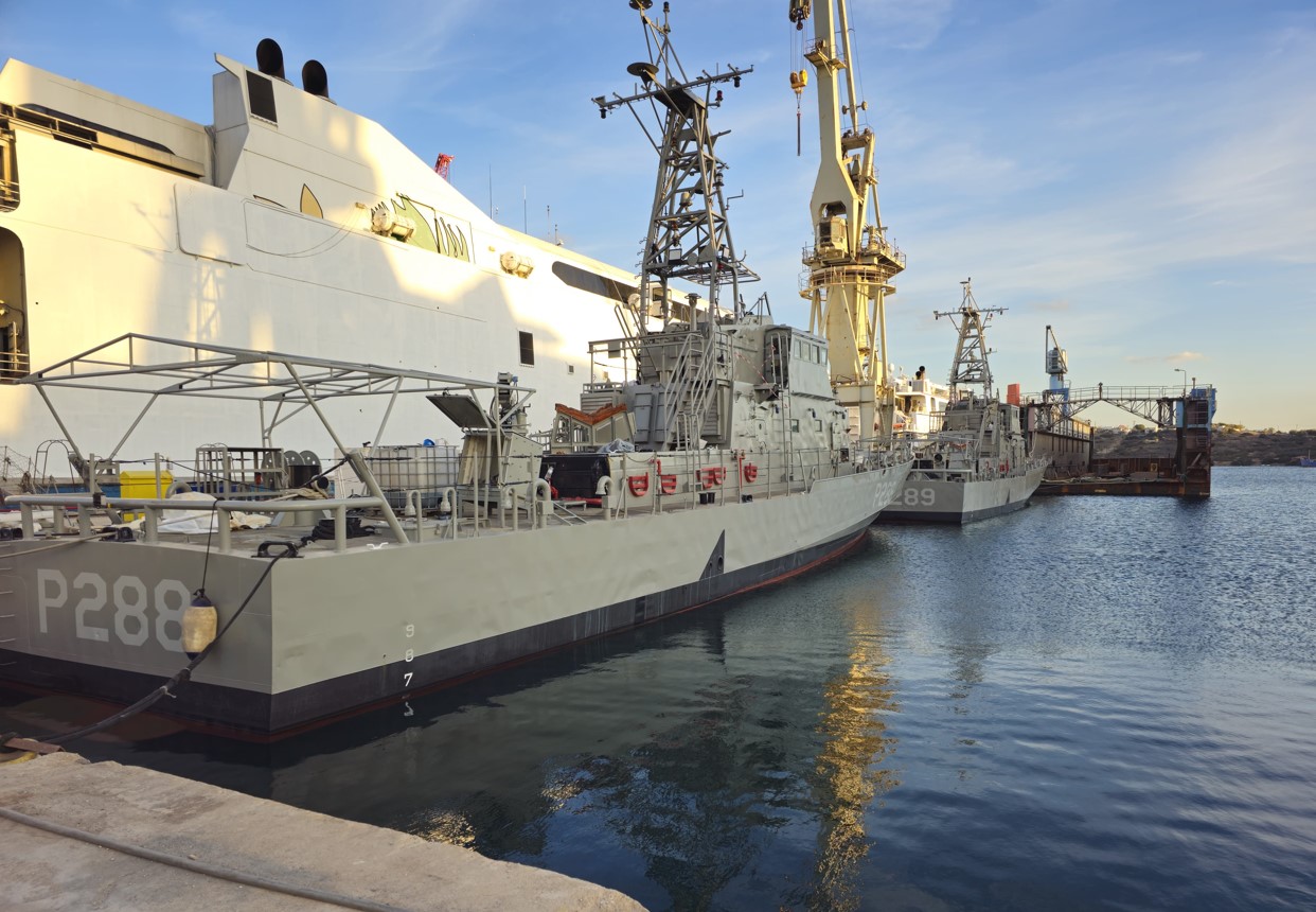 Salamis Shipyards deliver the first 2 Island-type patrol boats to the Navy
